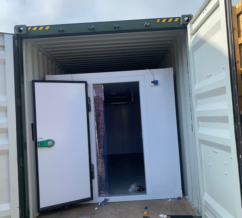 freezer-room-with-split-units-at-garsons-titchfield-01